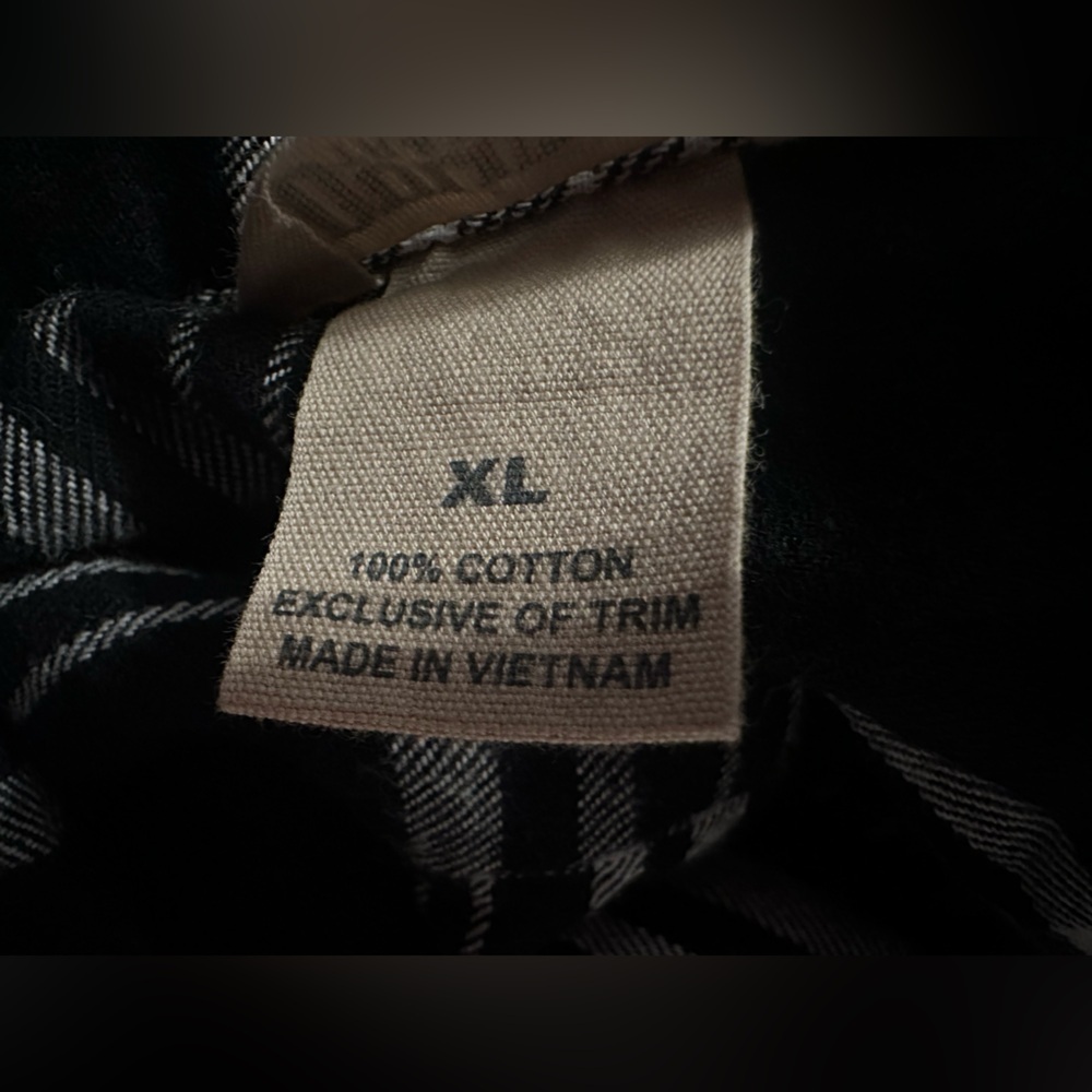 Duluth Trading Co Women’s Black Plaid Flannel Shirt XL Back Vent Gussets - Picture 7 of 7